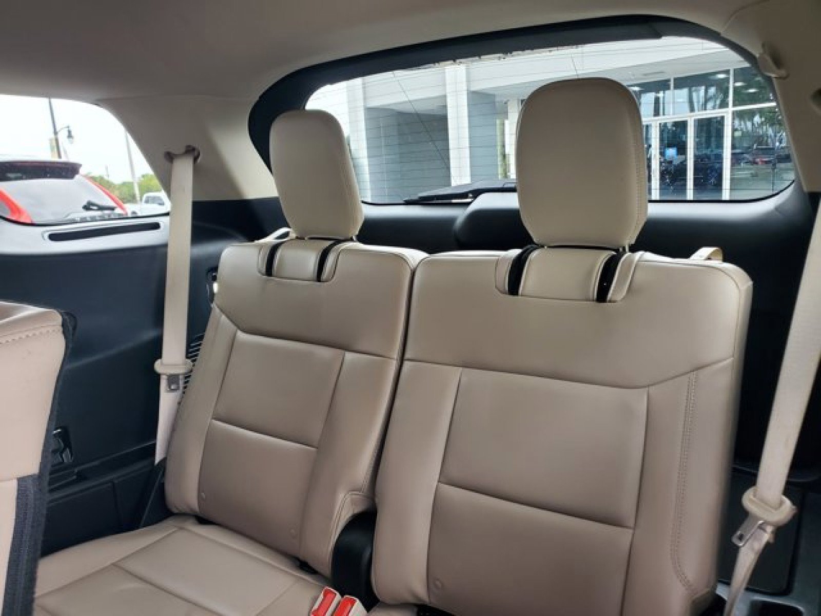 Certified 2022 Ford Explorer XLT w/ Equipment Group 202A image 29