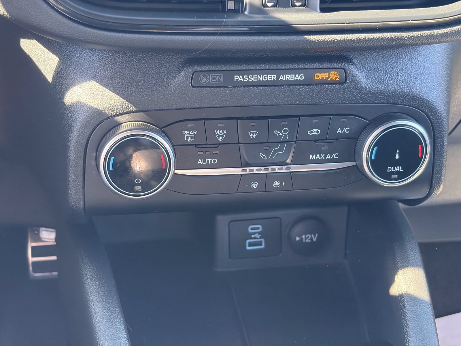 Certified 2023 Ford Escape ST-Line FWD image 31