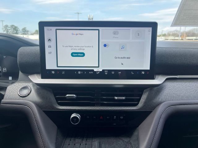 Certified 2025 Ford Explorer Platinum image 12