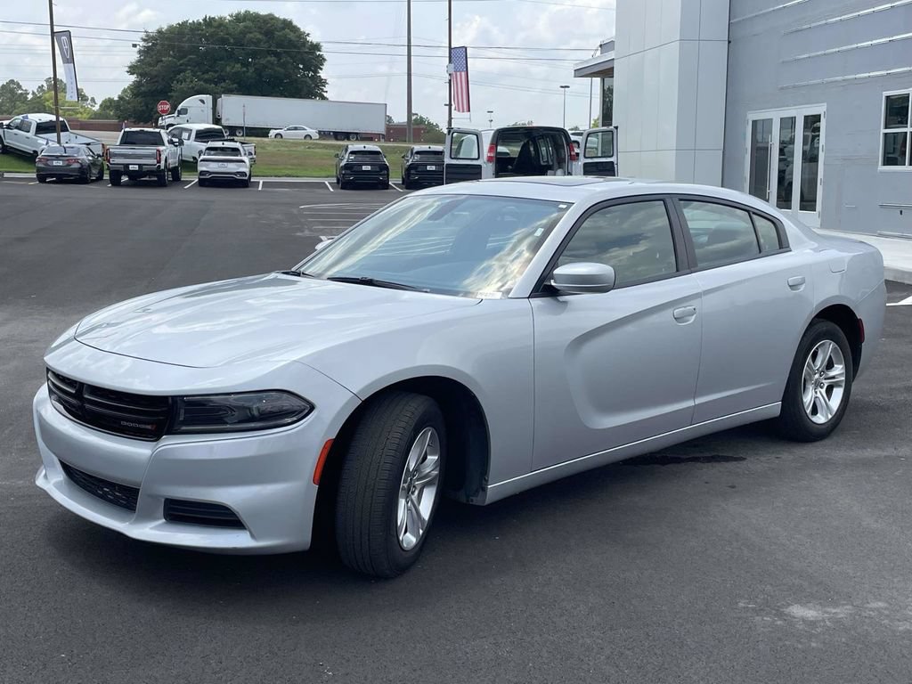 Used 2022 Dodge Charger SXT w/ Leather Interior Group RWD image 7