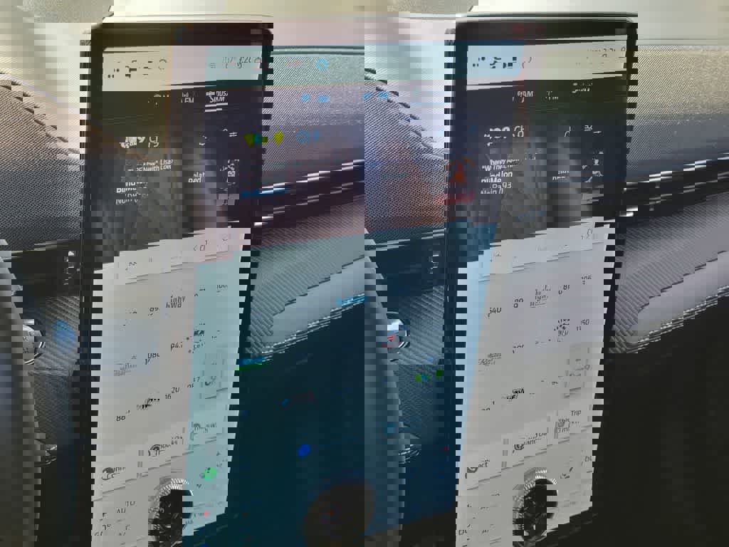 Certified 2025 Ford Mustang Mach-E Select w/ Comfort Package Lite RWD image 21