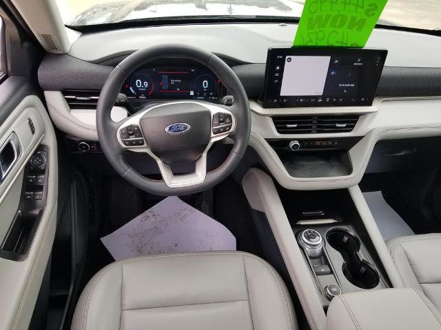 Certified 2025 Ford Explorer Active w/ Active Comfort Package AWD/4WD image 20