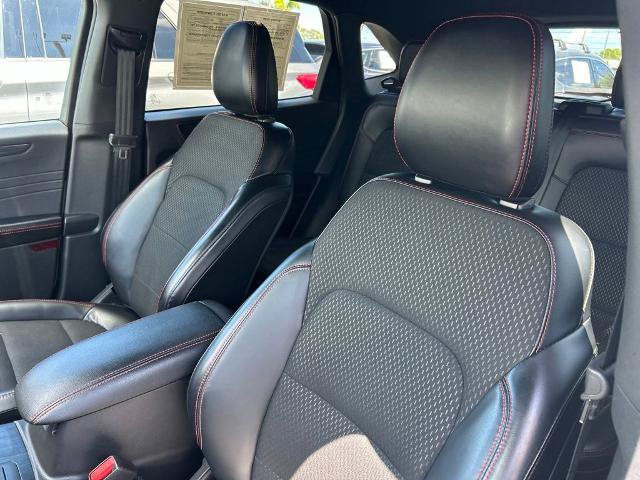 Certified 2025 Ford Escape ST-Line Select AWD/4WD image 20