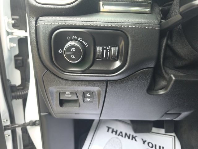 Used 2021 RAM 1500 Limited AWD/4WD image 12