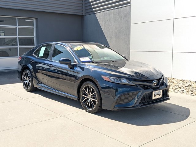 Used 2021 Toyota Camry SE