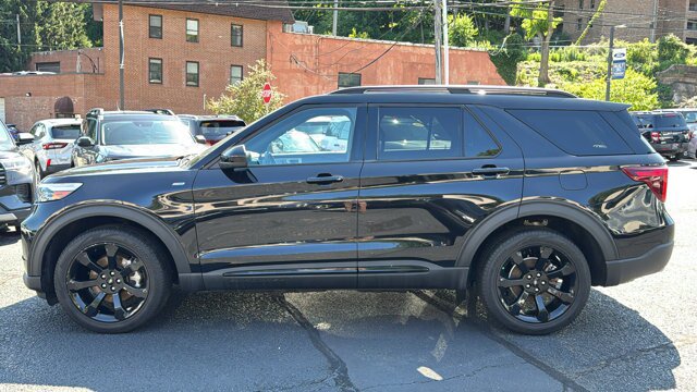 Certified 2023 Ford Explorer ST-Line w/ Class IV Trailer Tow Package AWD/4WD image 10