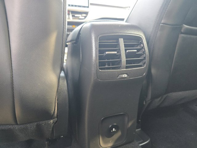 Certified 2025 Ford Escape Platinum AWD/4WD image 27