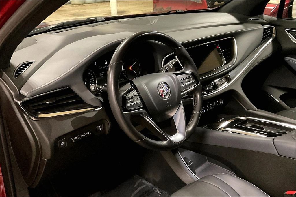 Used 2024 Buick Enclave Premium AWD/4WD image 13