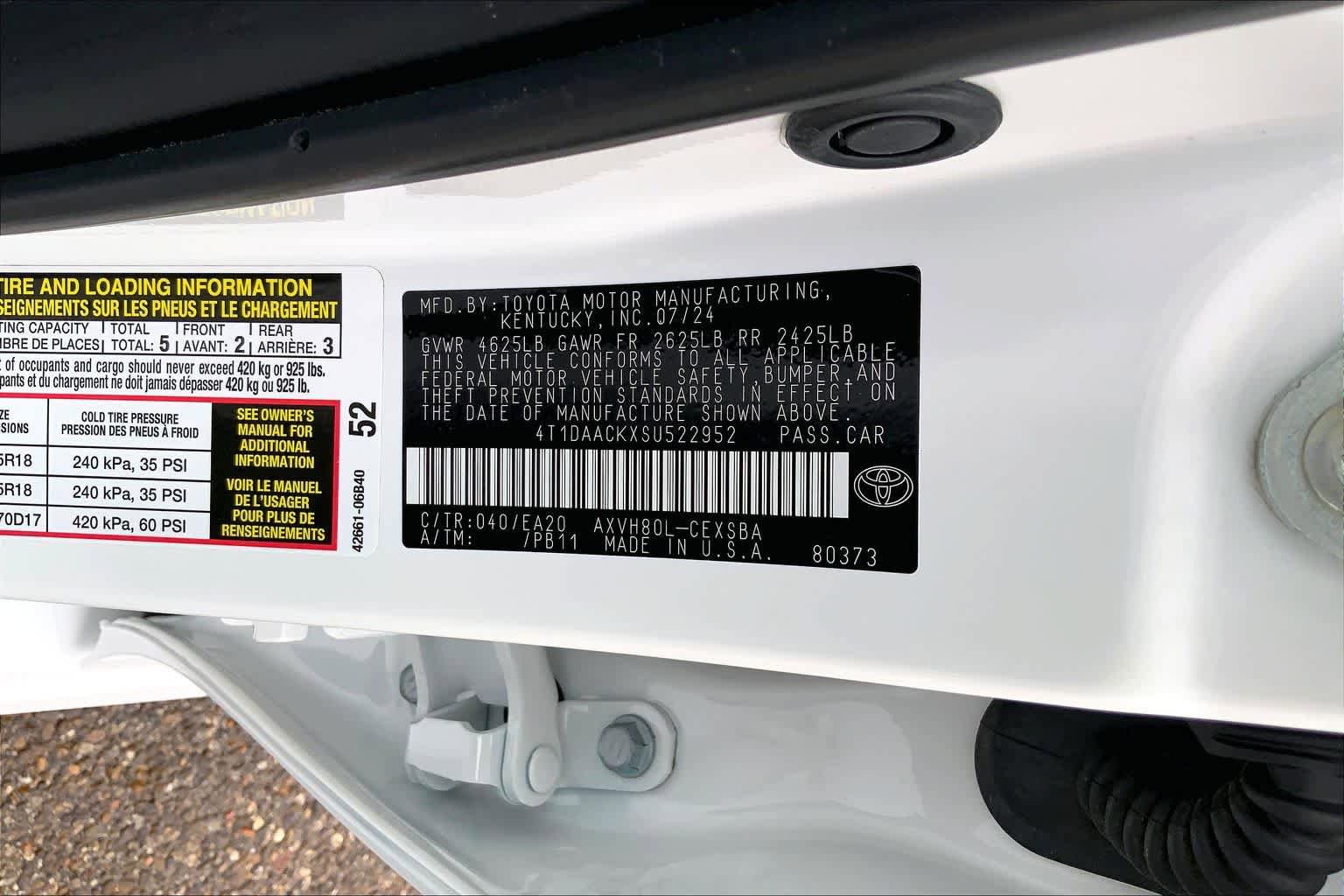 Used 2025 Toyota Camry SE w/ Convenience Package FWD image 37
