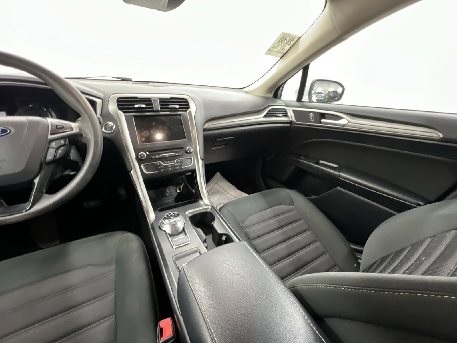 Certified 2018 Ford Fusion SE FWD image 15