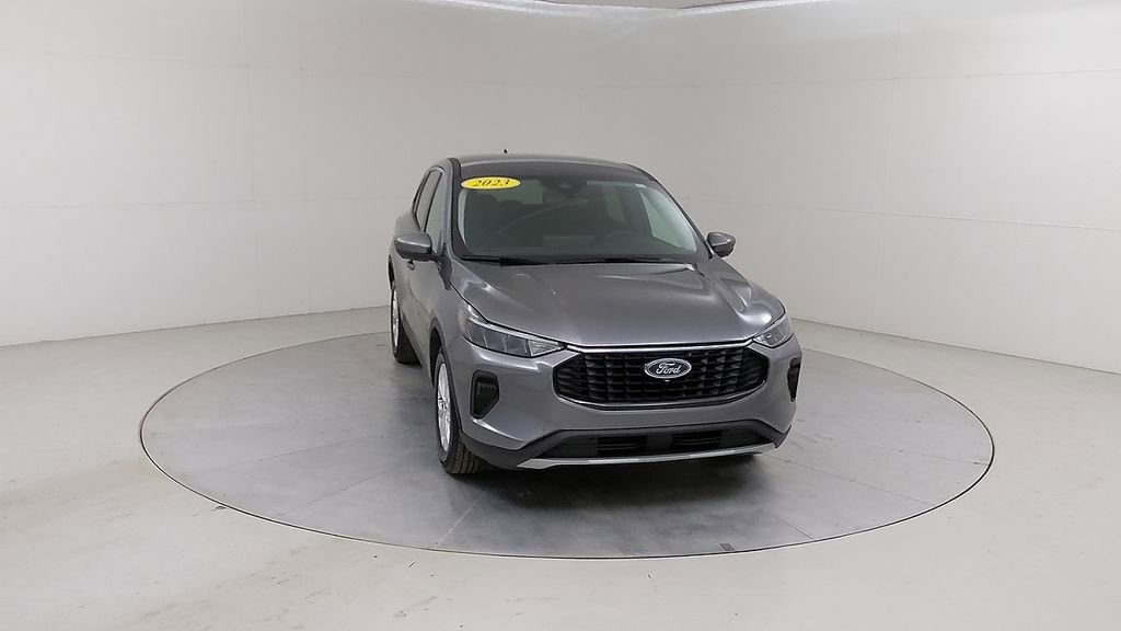 Certified 2023 Ford Escape Active w/ Tech Pack #2 FWD image 9