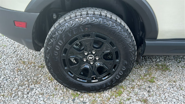 Certified 2025 Ford Bronco Sport Badlands w/ Sasquatch Badlands Package AWD/4WD image 19