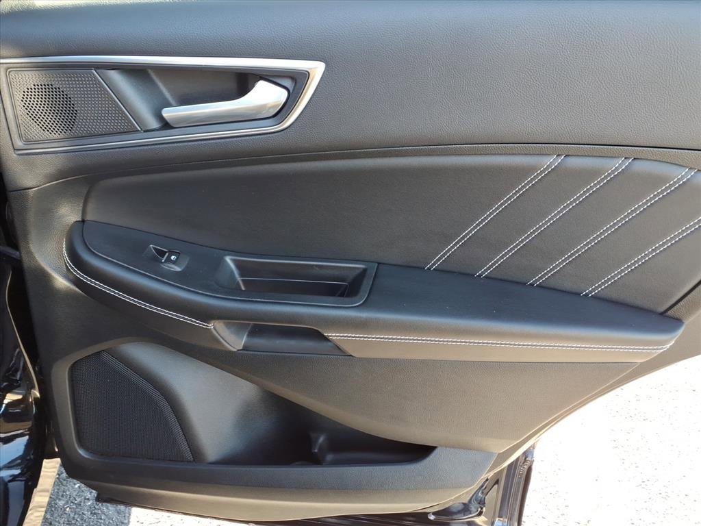 Certified 2022 Ford Edge ST image 11