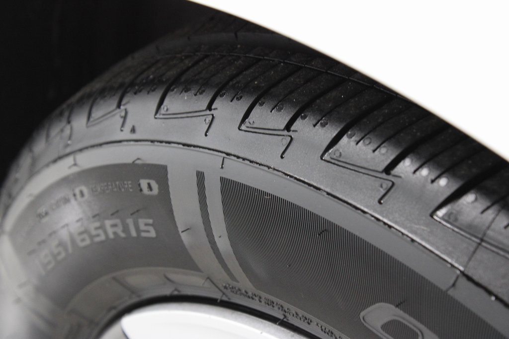 Used 2020 Hyundai Ioniq Blue image 19