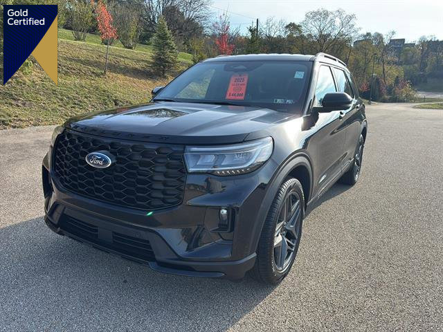 Certified 2025 Ford Explorer ST-Line w/ ST-Line Street Pack