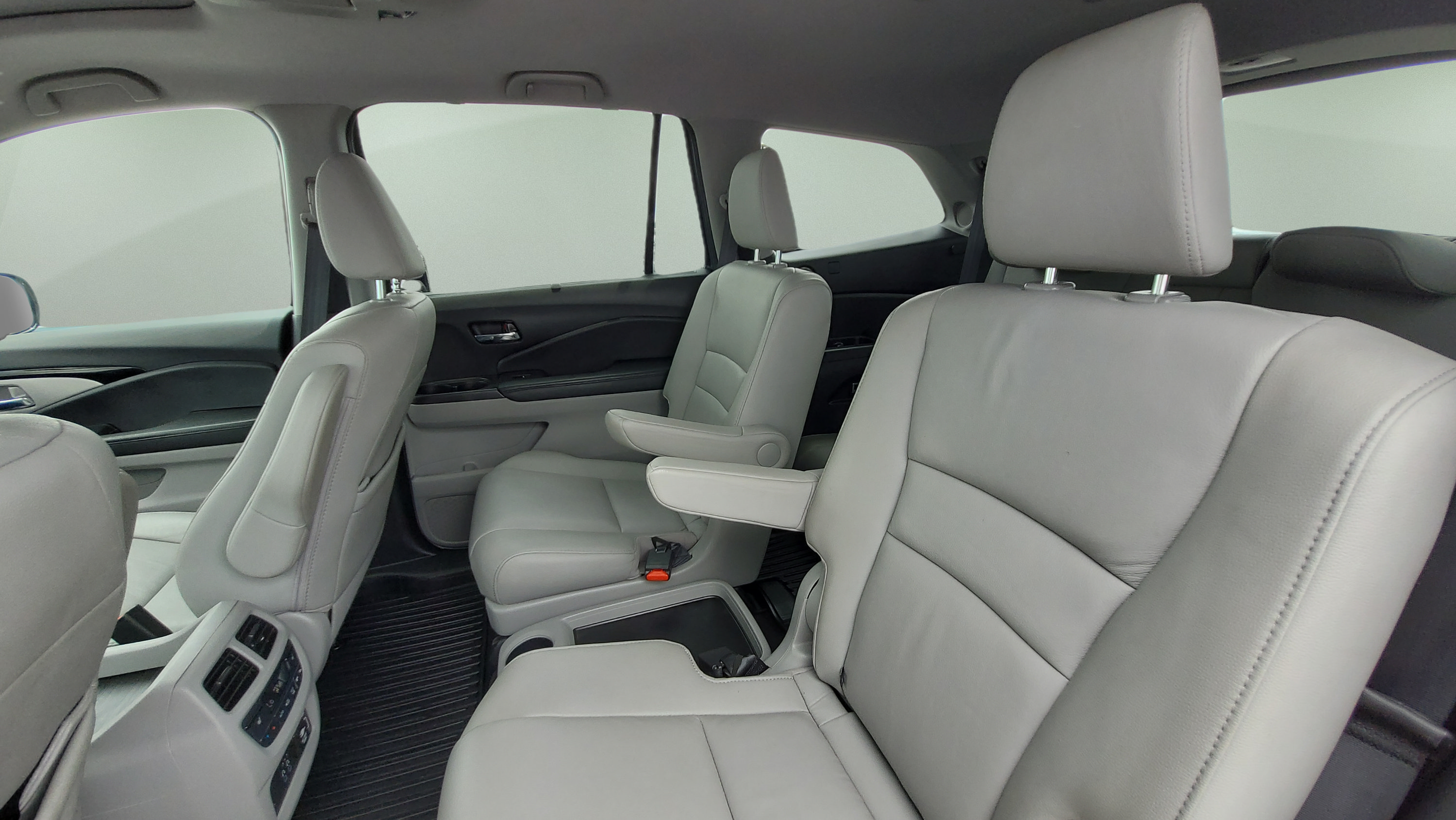 Used 2021 Honda Pilot Touring image 18