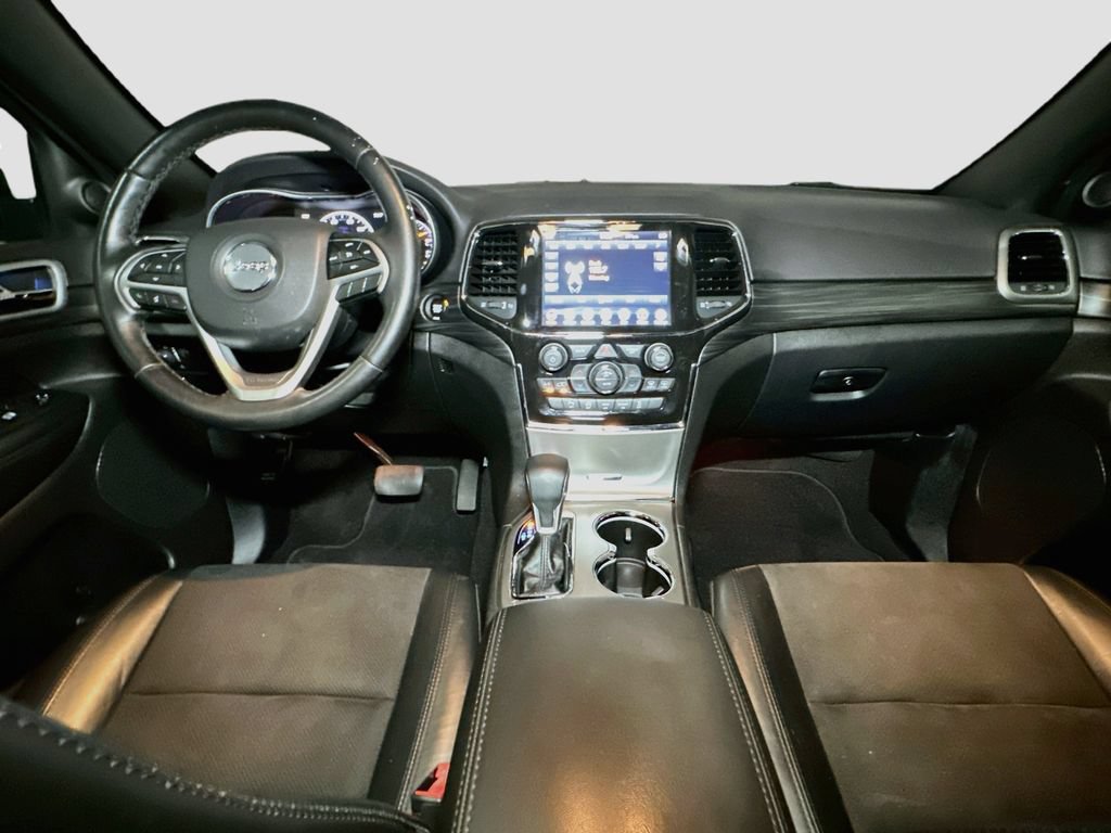 Used 2021 Jeep Grand Cherokee Laredo X AWD/4WD image 11