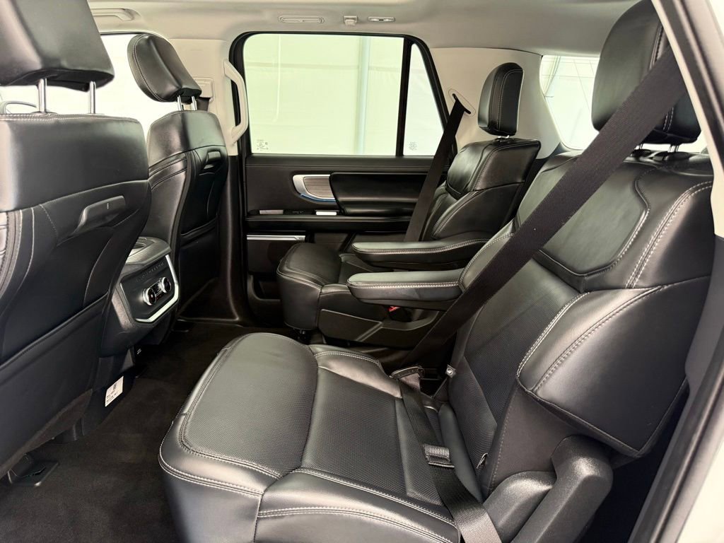 Certified 2025 Ford Expedition Max Platinum AWD/4WD image 23