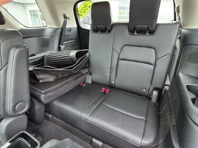 Used 2024 Nissan Pathfinder SL w/ SL Premium Package AWD/4WD image 7