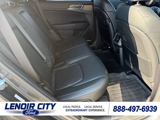 Used 2024 Kia Sportage EX FWD image 12
