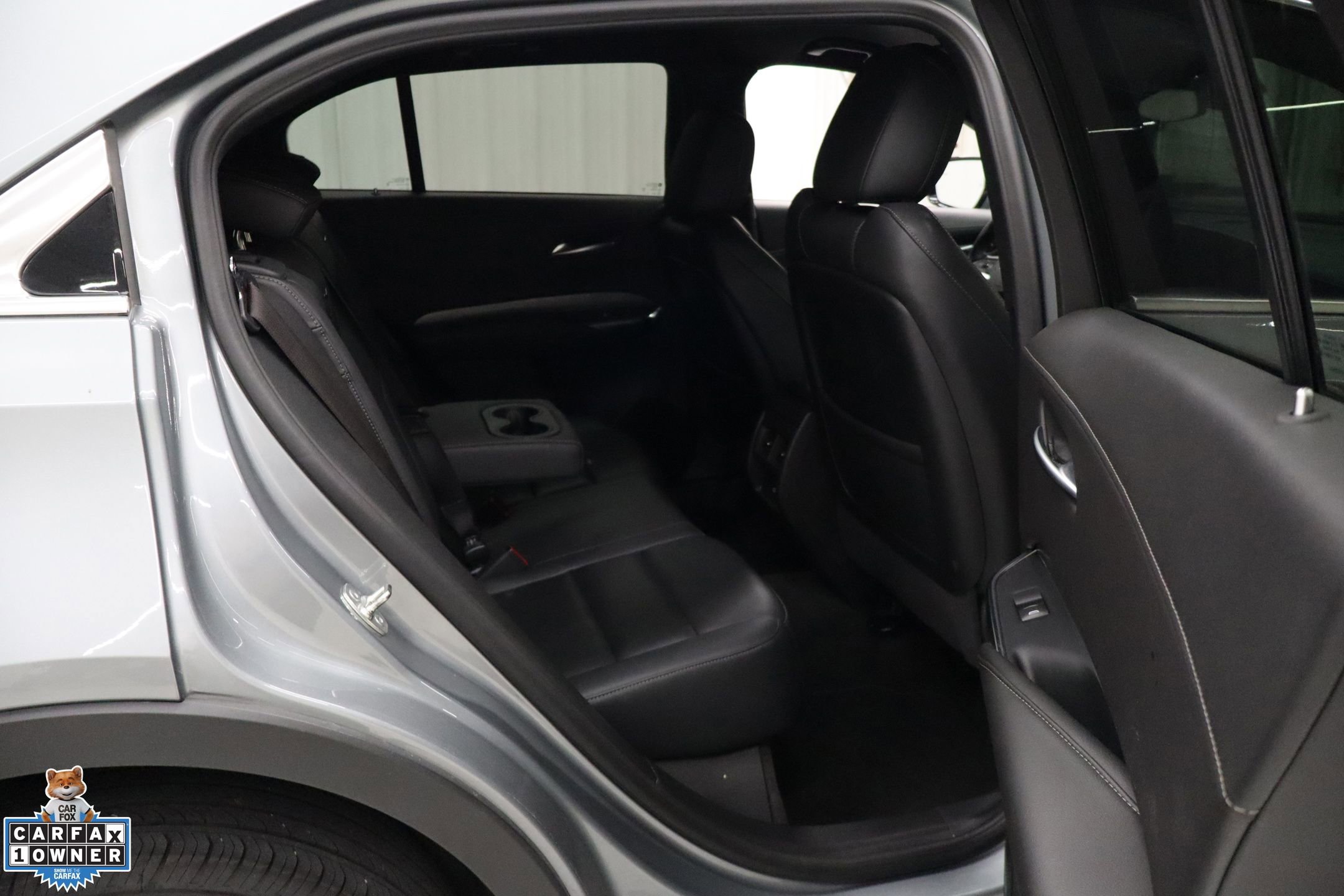 Used 2025 Cadillac XT4 Premium Luxury FWD image 27