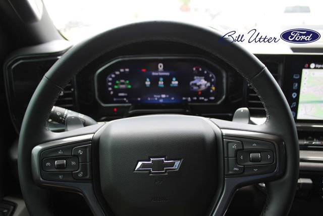 Used 2026 Chevrolet Silverado 1500 ZR2 w/ Dark Appearance Package AWD/4WD image 26