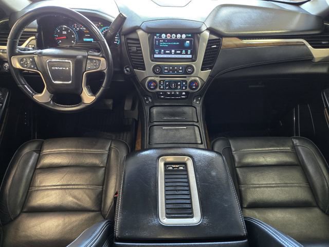 Used 2019 GMC Yukon Denali w/ Denali Ultimate Package AWD/4WD image 28
