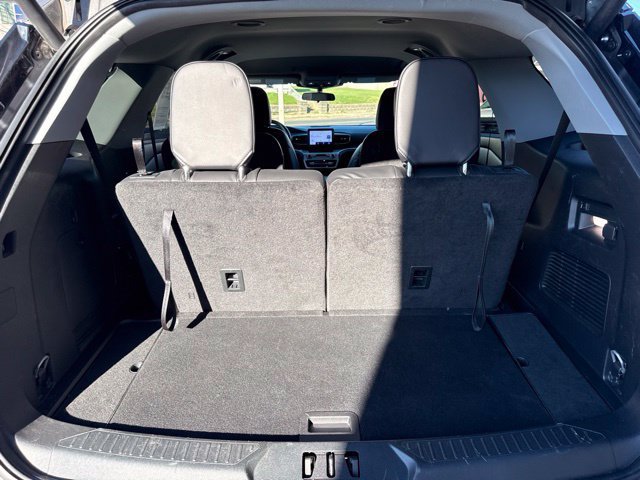 Certified 2023 Ford Explorer XLT w/ Equipment Group 202A AWD/4WD image 41