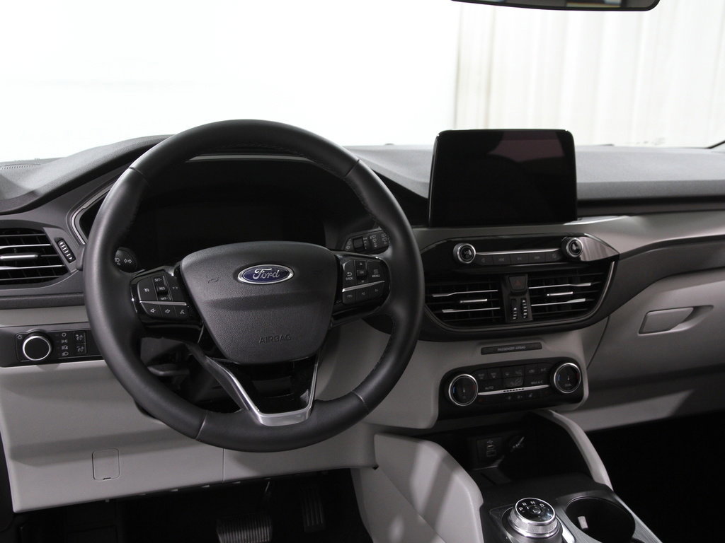 Certified 2025 Ford Escape Active w/ Cold Weather Package image 8