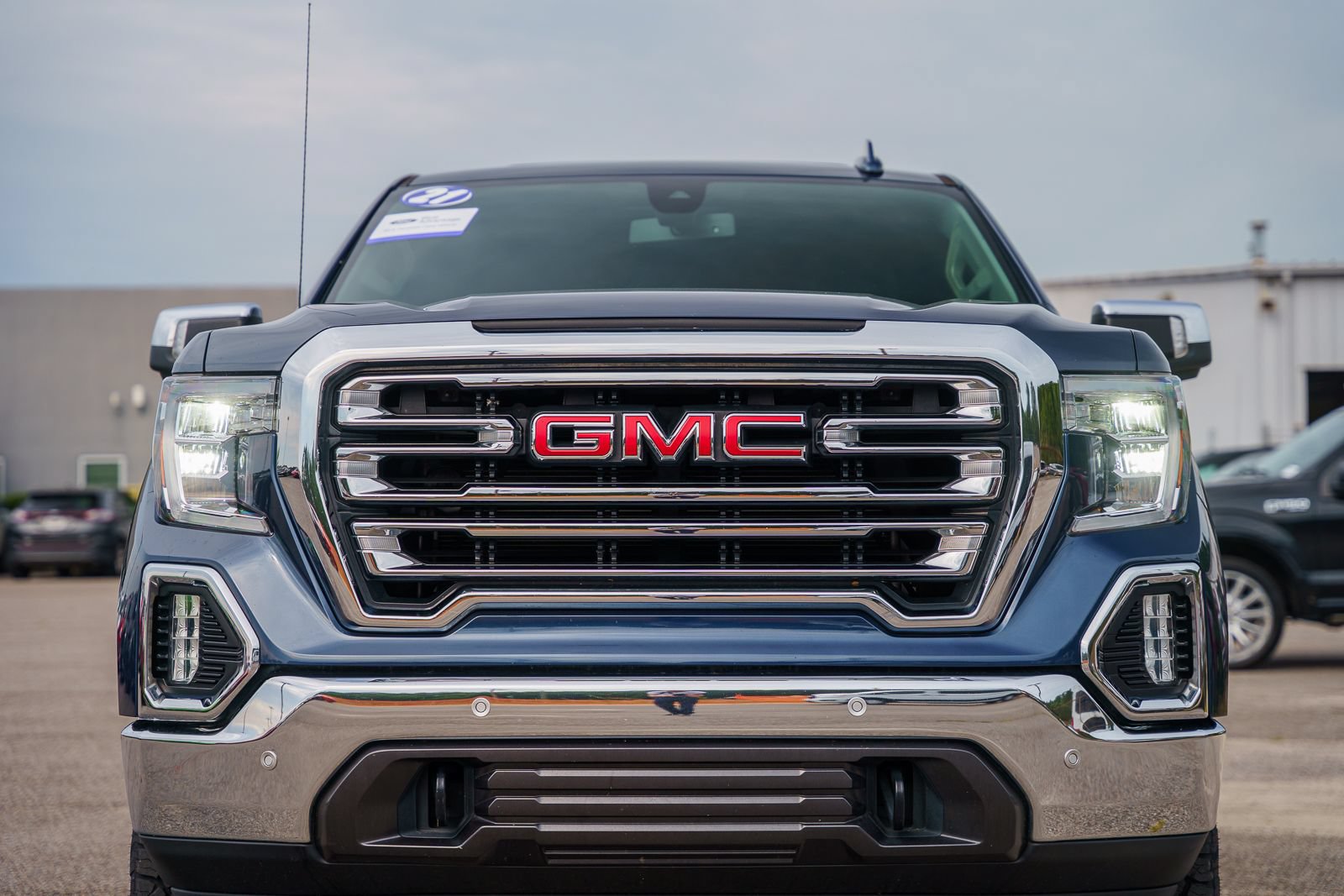Used 2021 GMC Sierra 1500 SLT w/ SLT Premium Plus Package AWD/4WD video 2
