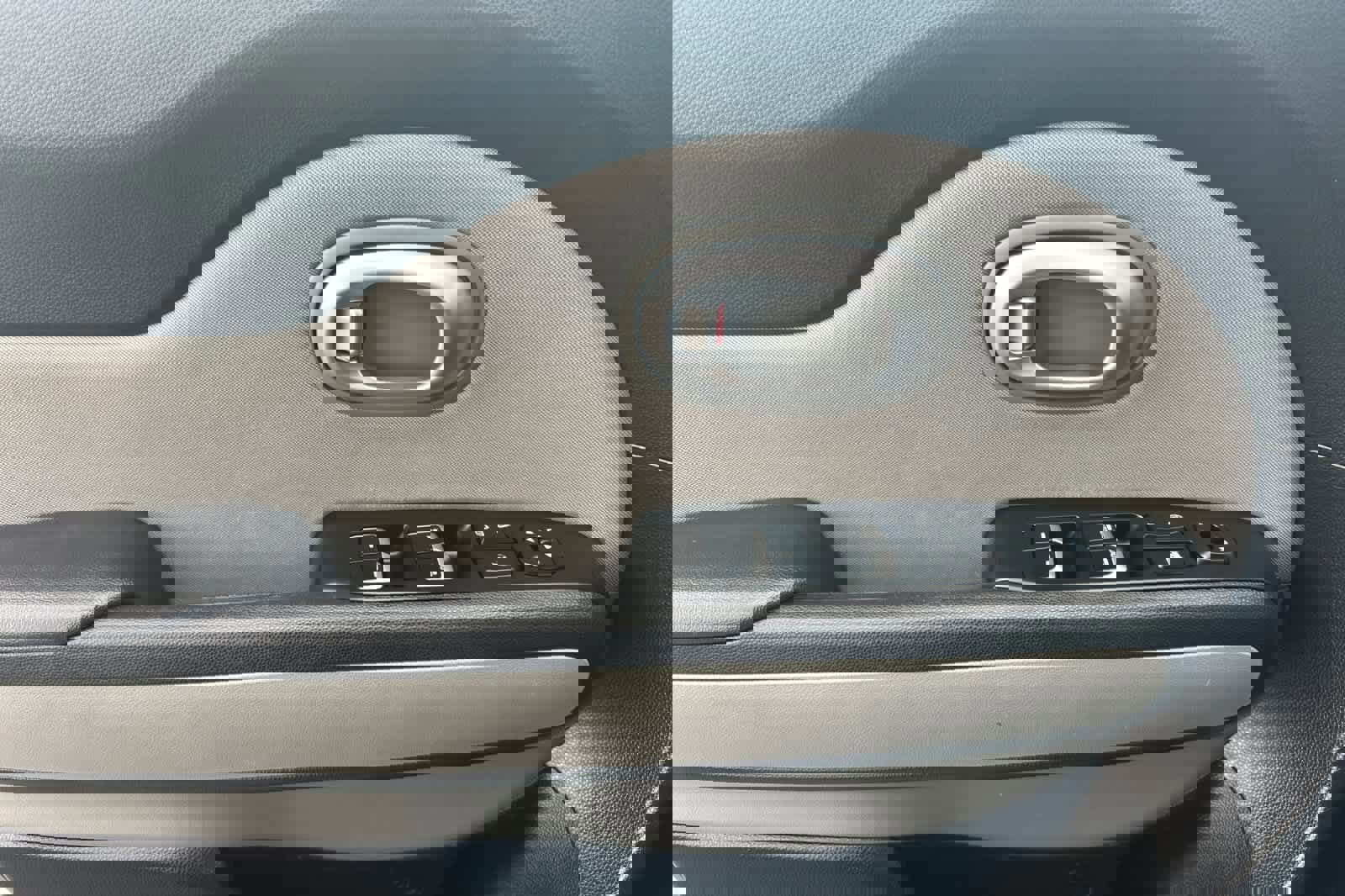 Used 2019 Kia Soul + image 12