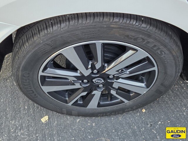 Used 2025 Nissan Versa SV FWD image 4
