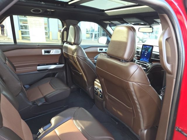 Certified 2024 Ford Explorer King Ranch w/ Technology Package AWD/4WD image 50