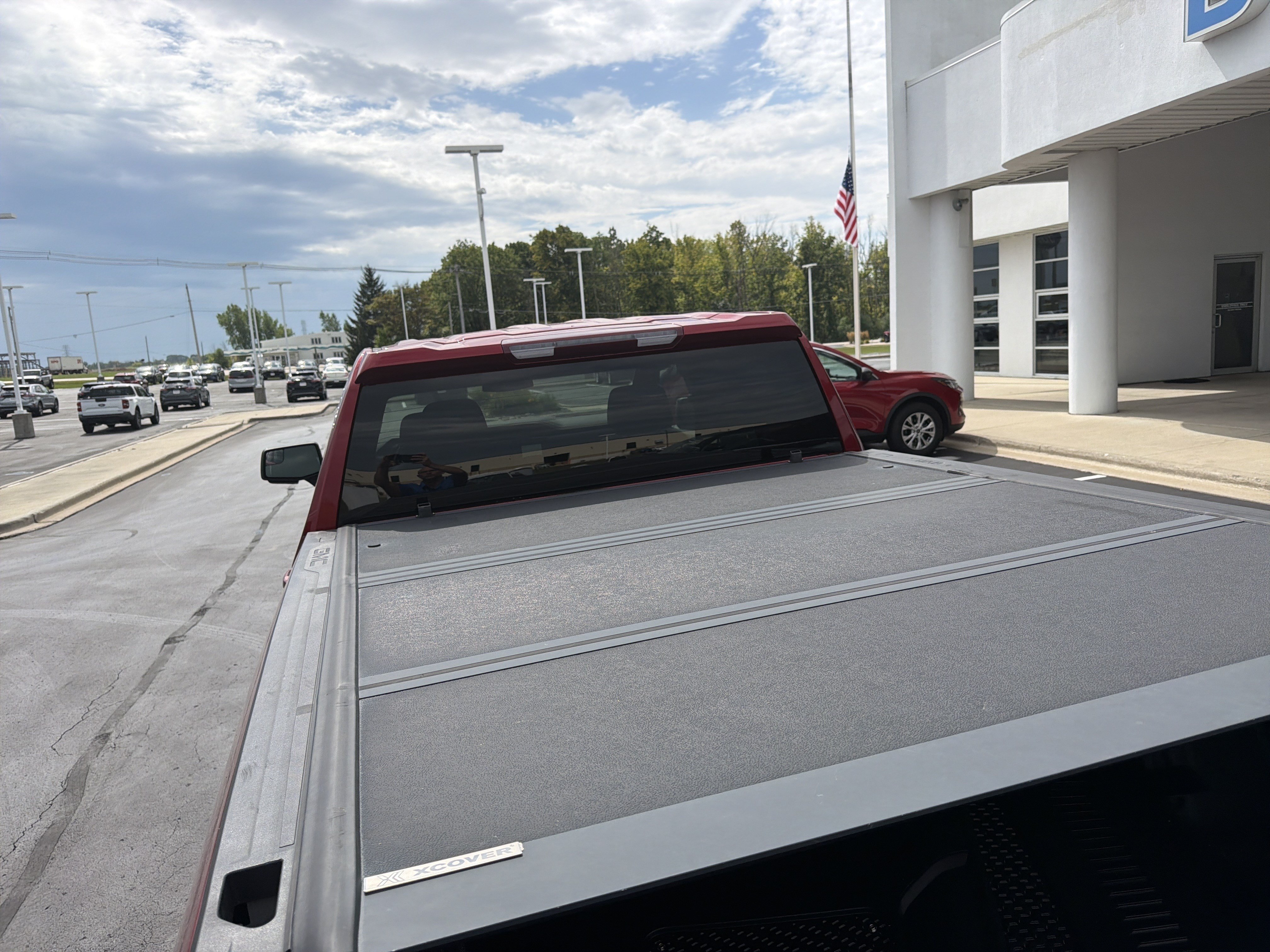 Used 2022 GMC Sierra 1500 AT4 AWD/4WD image 16