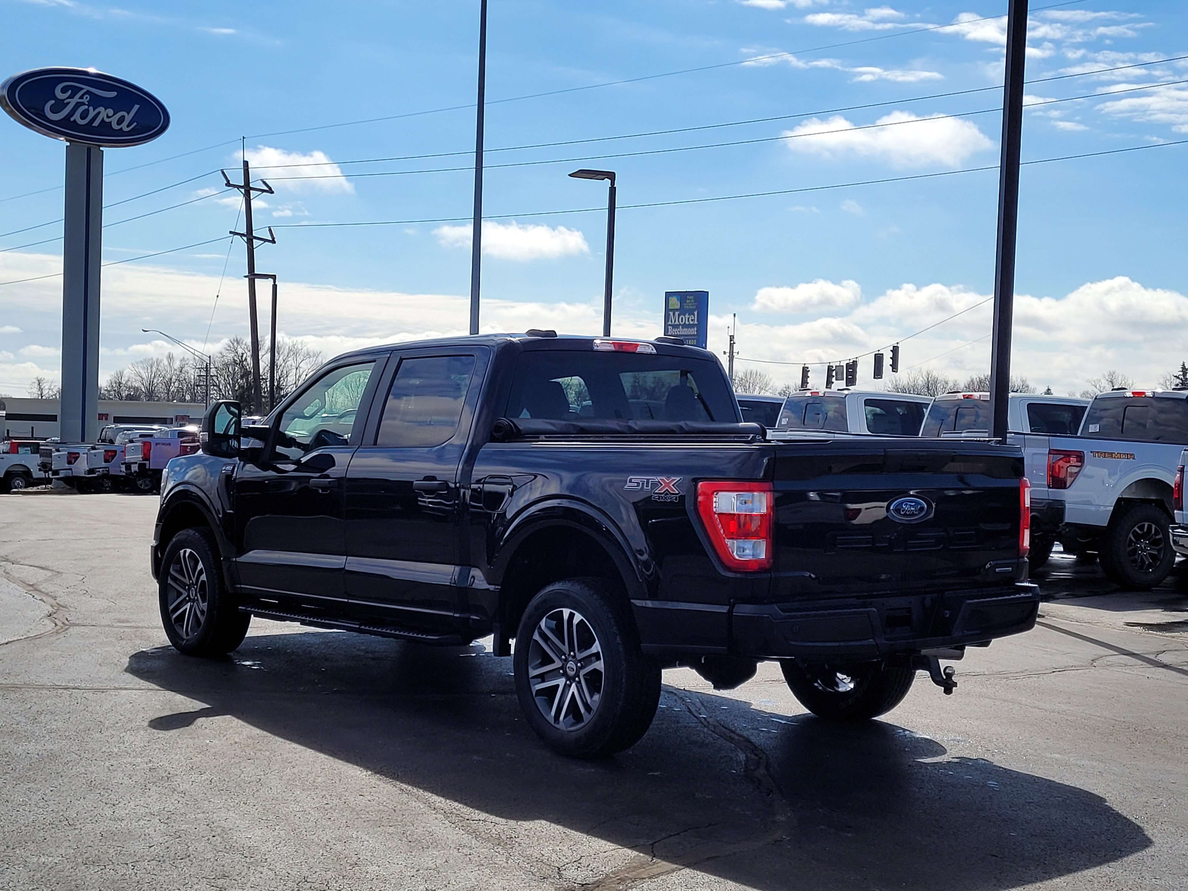 Certified 2022 Ford F150 XL w/ STX Appearance Package image 3