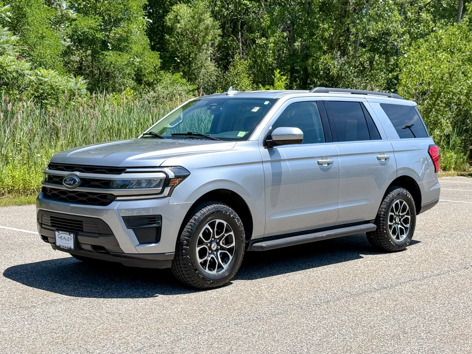 Certified 2023 Ford Expedition XLT AWD/4WD image 3