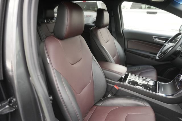 Certified 2020 Ford Edge Titanium w/ Equipment Group 301A image 20