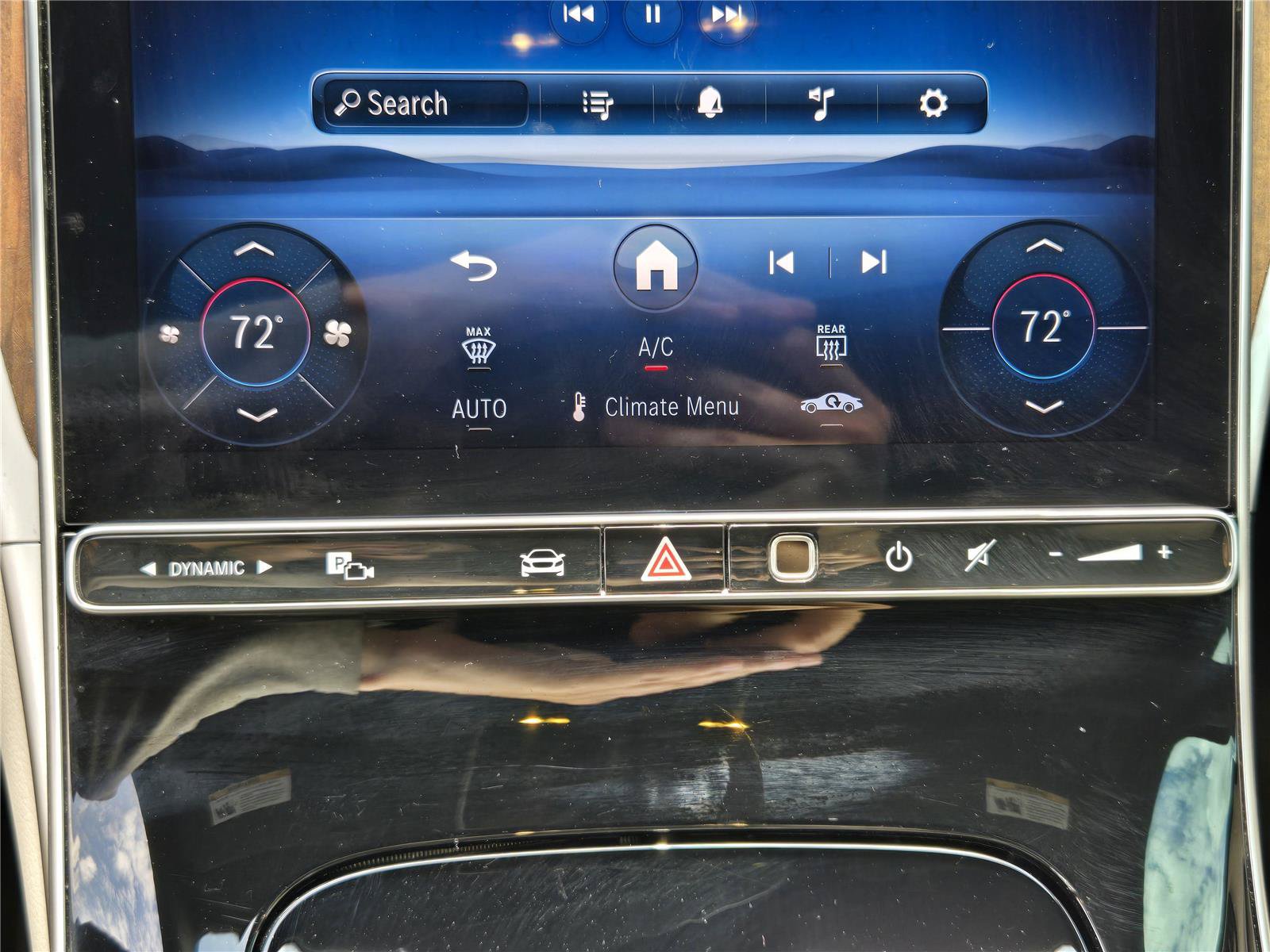 Used 2025 Mercedes-Benz C 300 Sedan image 17