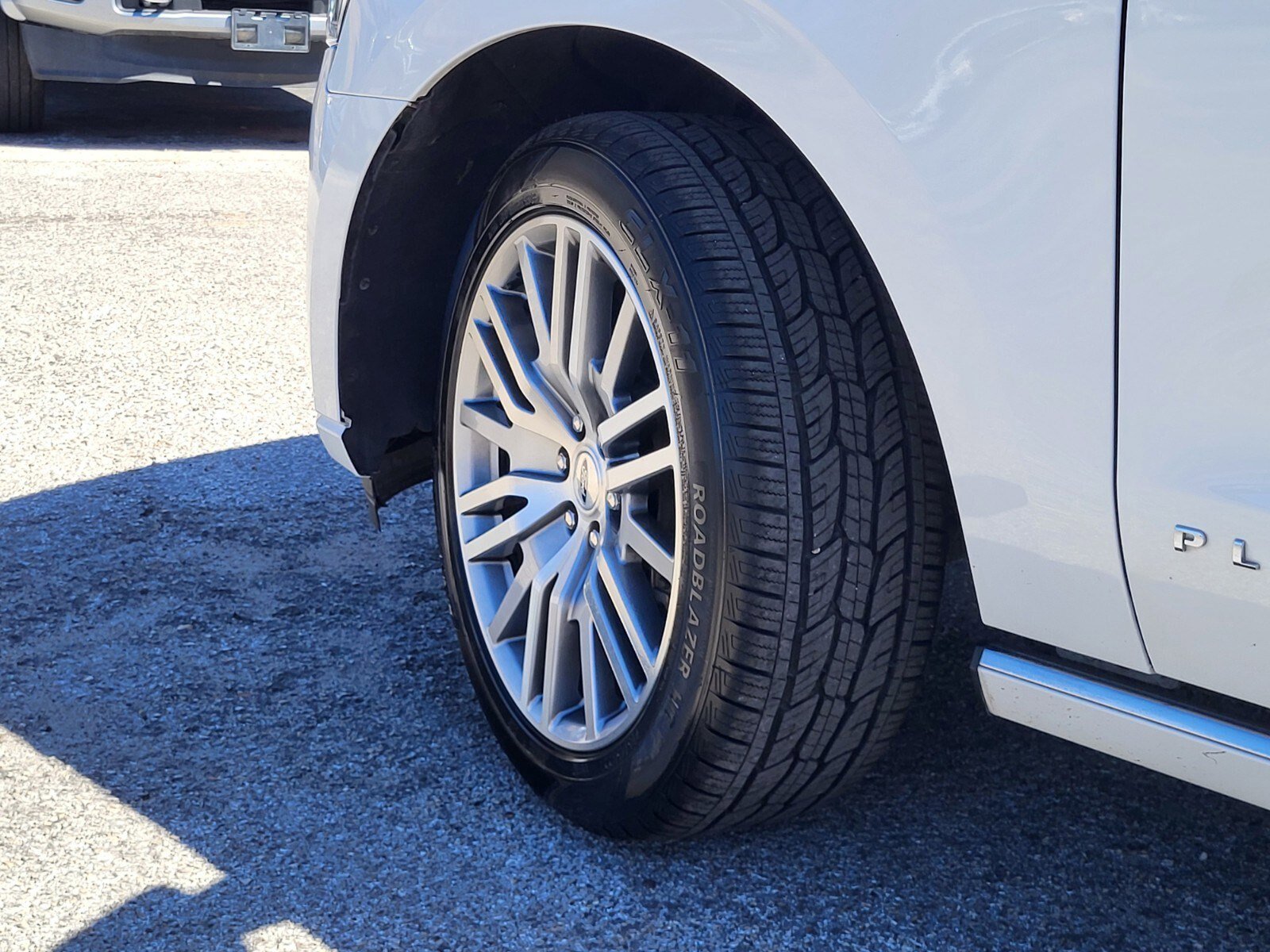 Certified 2023 Ford Expedition Platinum image 36