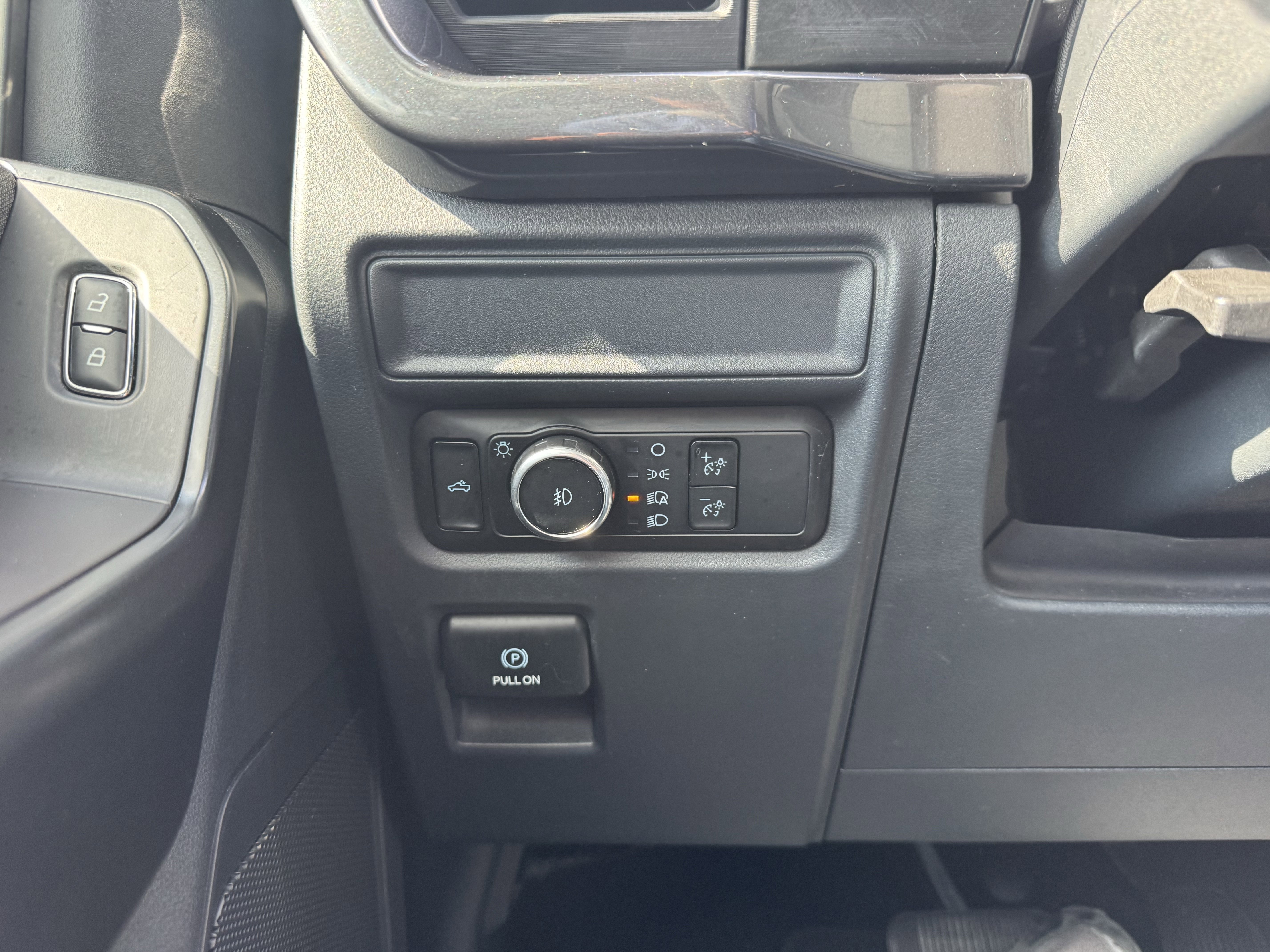 Certified 2023 Ford F150 XL w/ STX Appearance Package RWD image 18