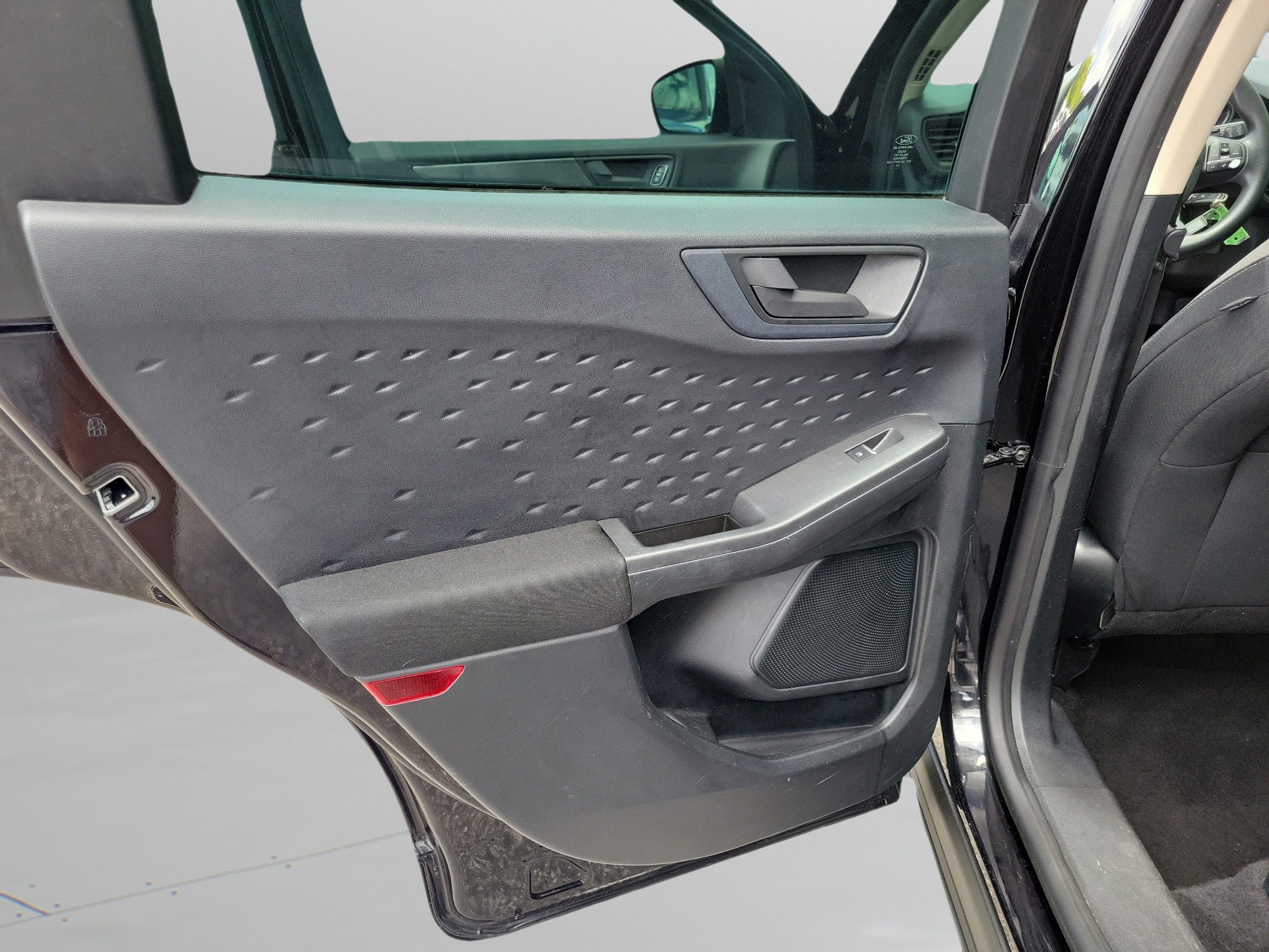Certified 2020 Ford Escape S FWD image 11