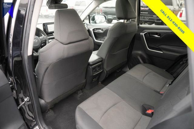 Used 2021 Toyota RAV4 XLE w/ Convenience Package image 12