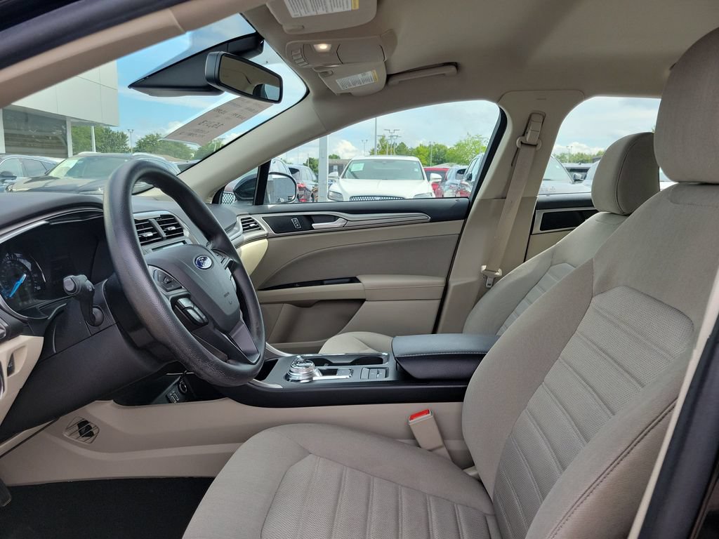 Certified 2020 Ford Fusion SE FWD image 18
