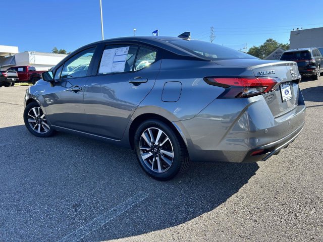 Used 2025 Nissan Versa SV FWD image 8
