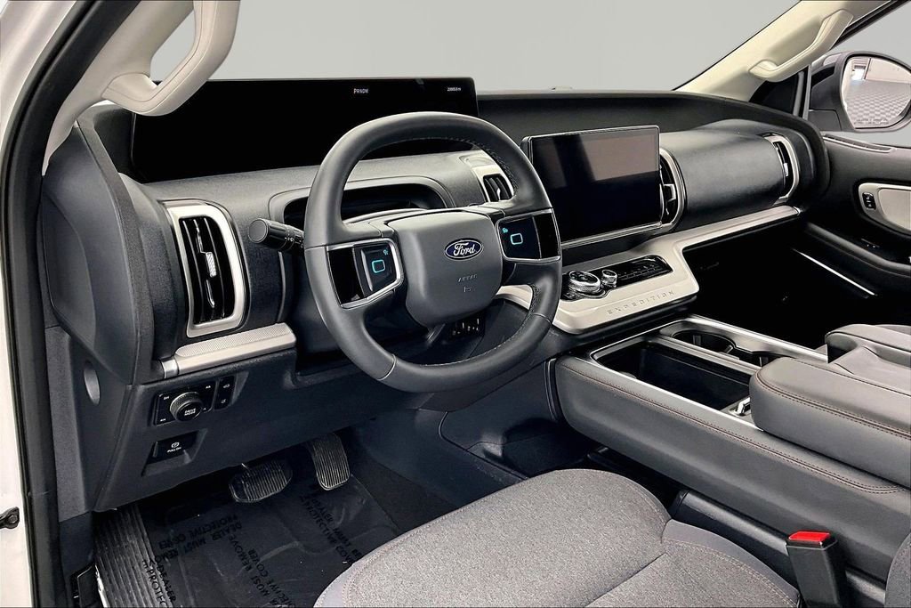 Certified 2025 Ford Expedition Max Active AWD/4WD image 14