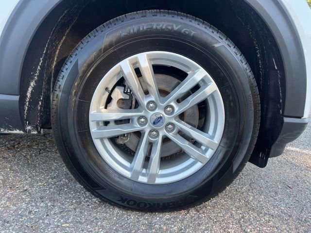 Certified 2022 Ford Explorer XLT w/ Class IV Trailer Tow Package image 13