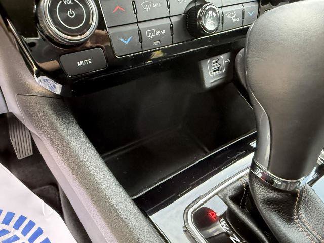 Used 2022 Jeep Compass Limited w/ Elite Group AWD/4WD image 22