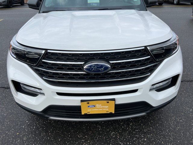 Certified 2022 Ford Explorer XLT w/ Equipment Group 202A AWD/4WD image 40