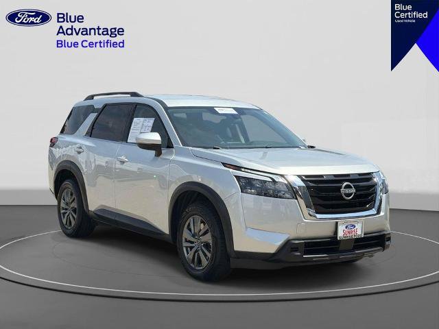 Used 2024 Nissan Pathfinder SV FWD image 4