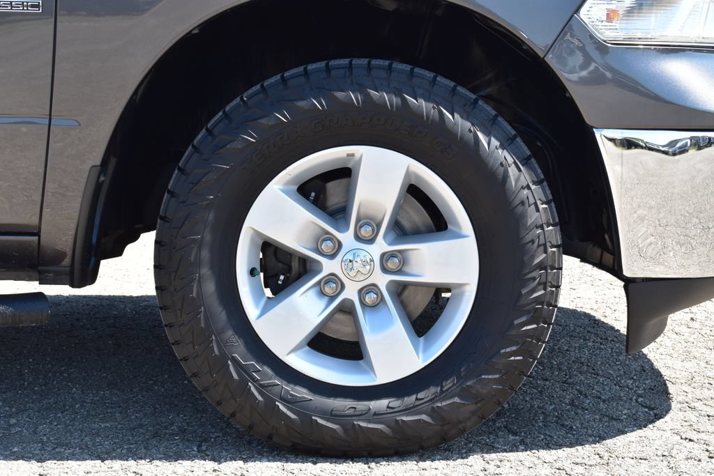 Used 2021 RAM 1500 Classic SLT AWD/4WD image 4